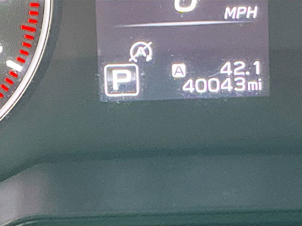 Used 2022 Subaru Outback Premium image 12