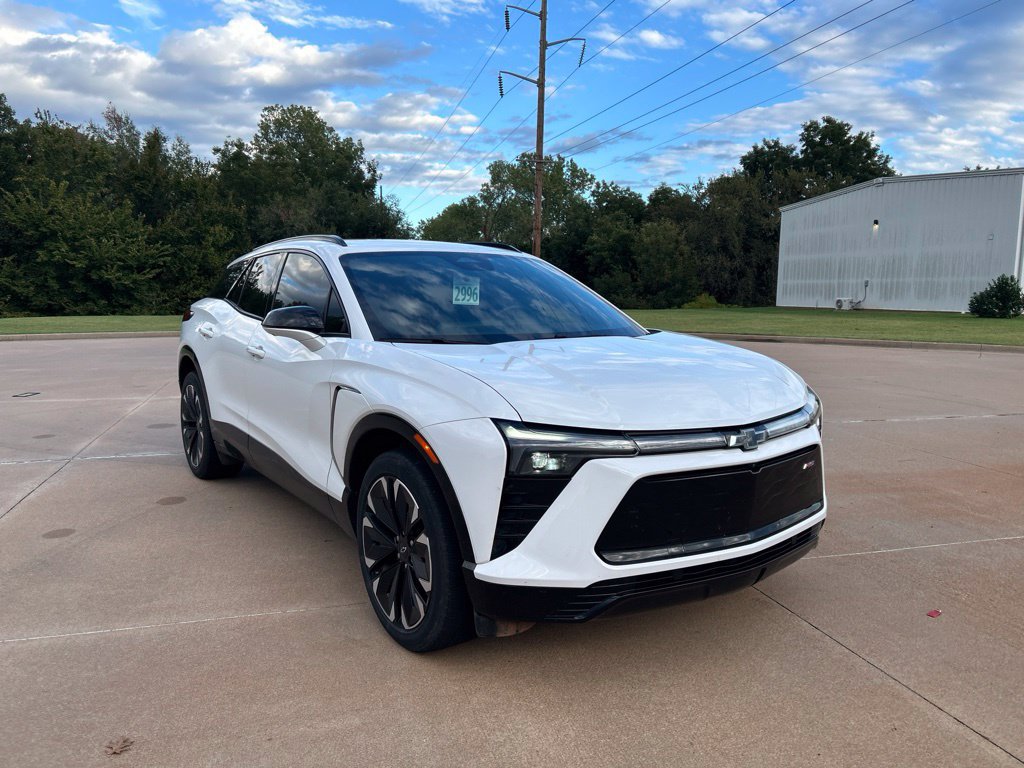Used 2024 Chevrolet Blazer EV RS AWD/4WD image 3