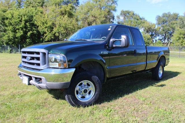Used 2000 Ford F250 Lariat image 2