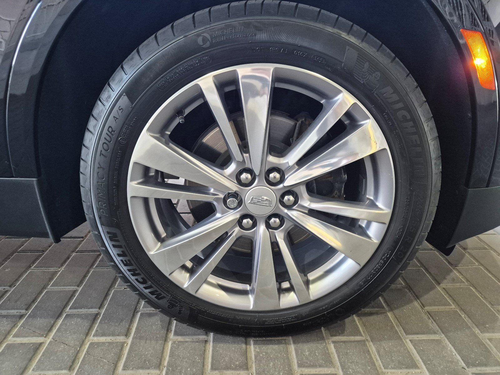 Certified 2024 Cadillac XT5 Premium Luxury AWD/4WD image 10