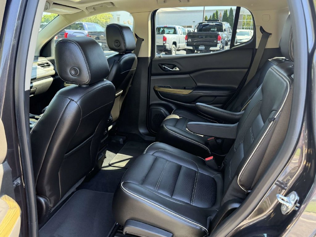 Used 2019 GMC Acadia Denali w/ Technology Package AWD/4WD image 15