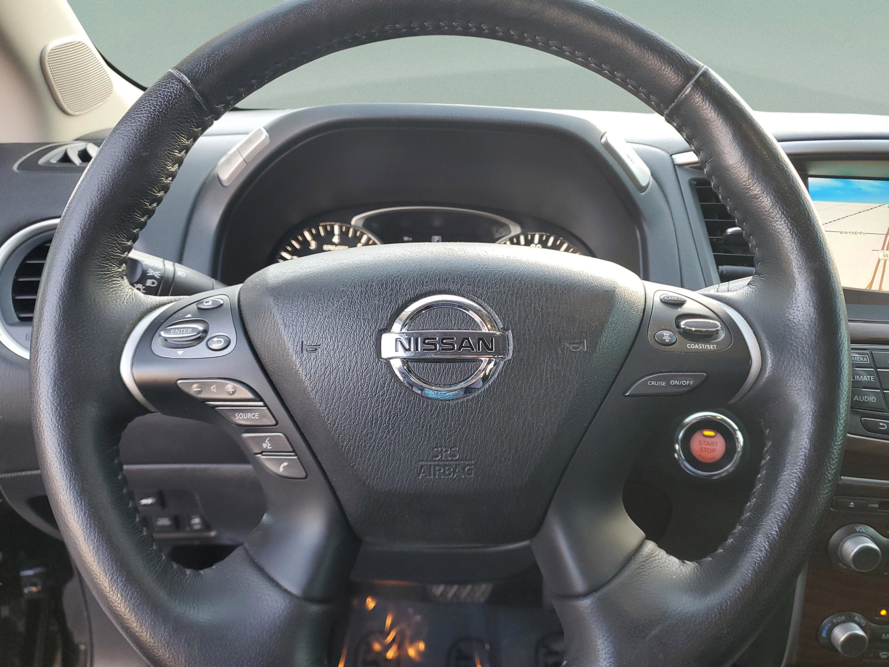 Used 2020 Nissan Pathfinder Platinum image 22