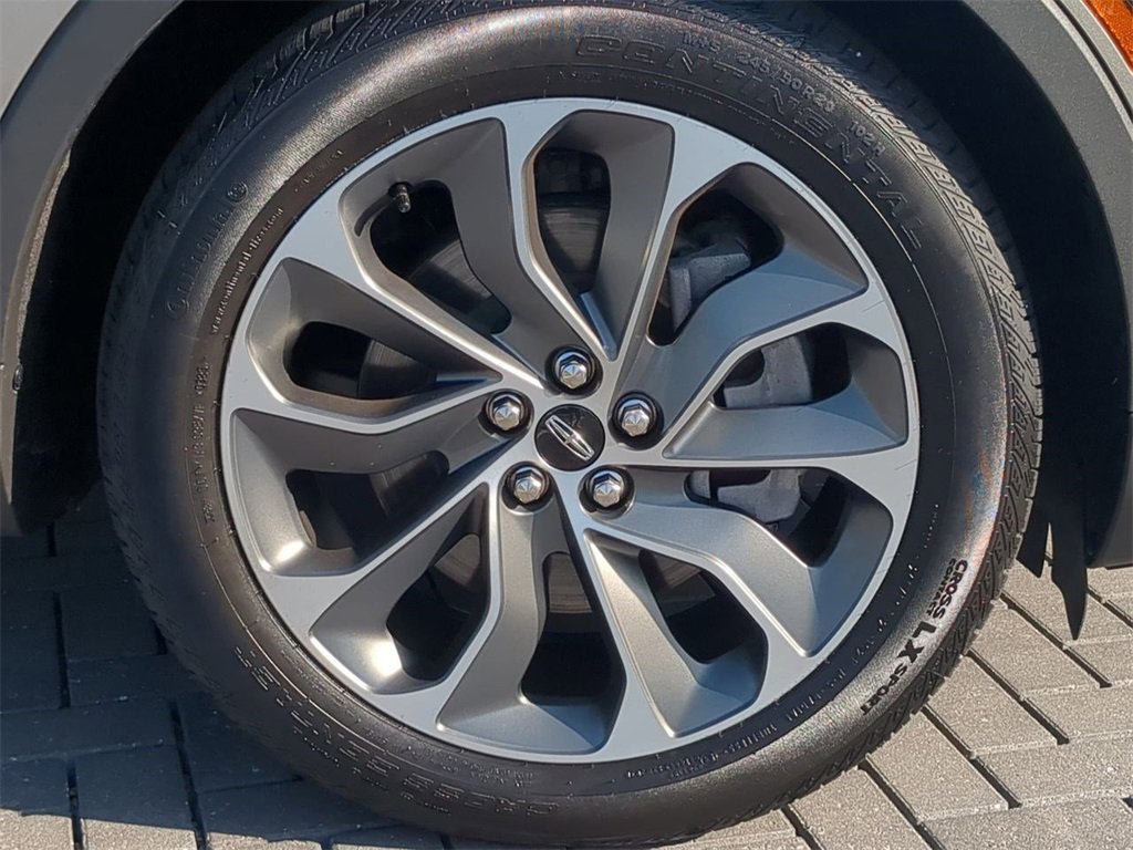 Used 2023 Lincoln Nautilus Reserve w/ Equipment Group 201A image 12