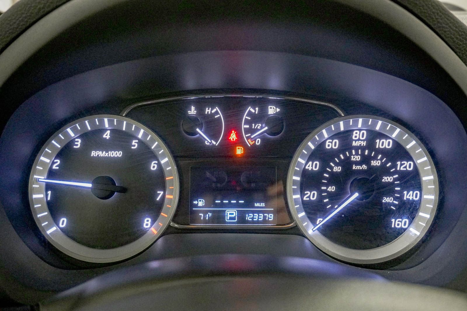 Used 2013 Nissan Sentra SL w/ Leather Pkg image 36
