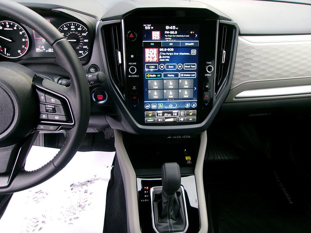 Used 2025 Subaru Forester Premium w/ Convenience Package #1 image 16