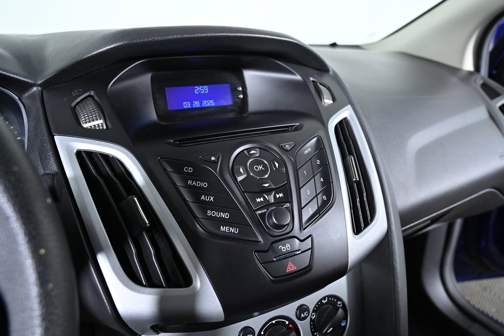 Used 2012 Ford Focus SE FWD image 12