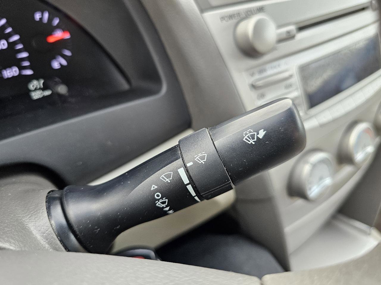 Used 2010 Toyota Camry LE image 47