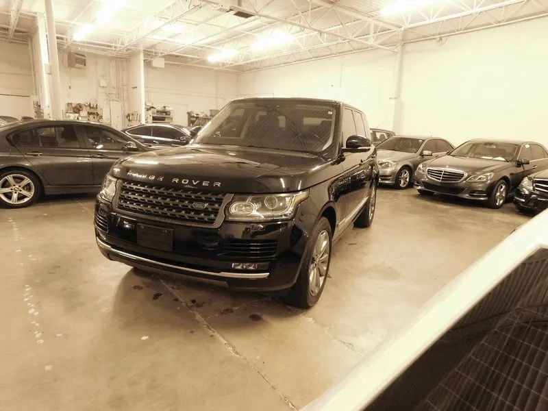 Used 2017 Land Rover Range Rover image 1