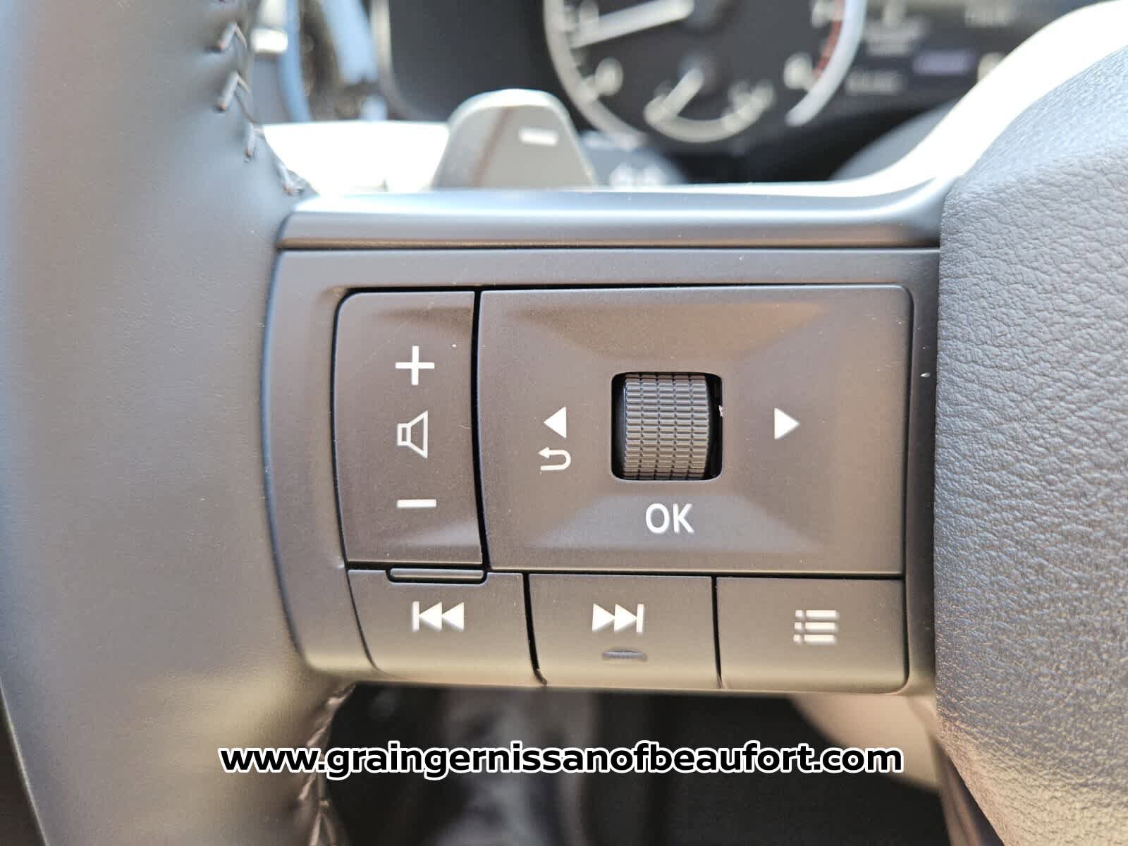 New 2026 Nissan Pathfinder SV FWD image 12
