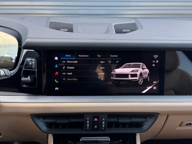 New 2026 Porsche Cayenne AWD/4WD image 25