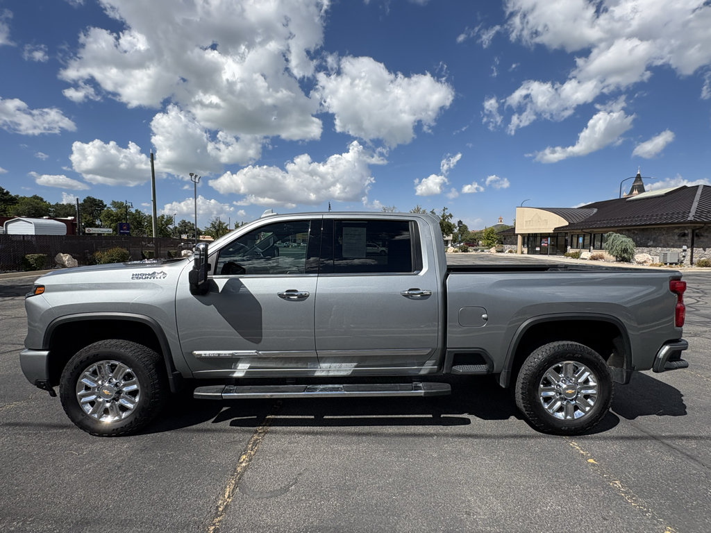 Used 2024 Chevrolet Silverado 3500 High Country AWD/4WD image 13