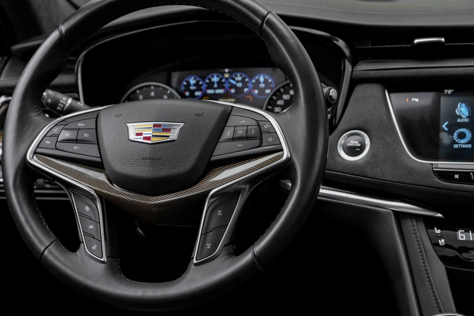 Used 2017 Cadillac XT5 Platinum AWD/4WD image 27