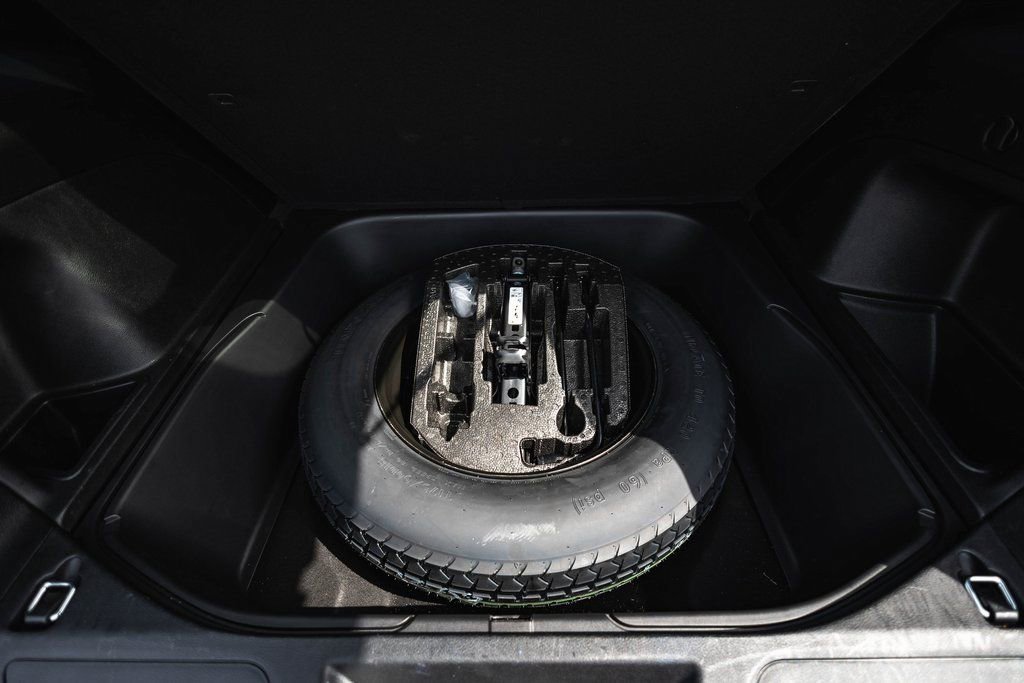 Used 2022 Jeep Grand Cherokee Laredo X image 31