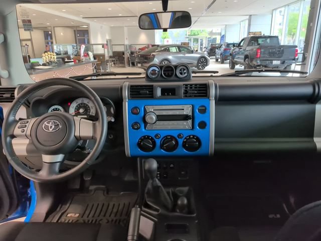 Used 2007 Toyota FJ Cruiser 4WD w/ Upgrade Pkg 2 image 13