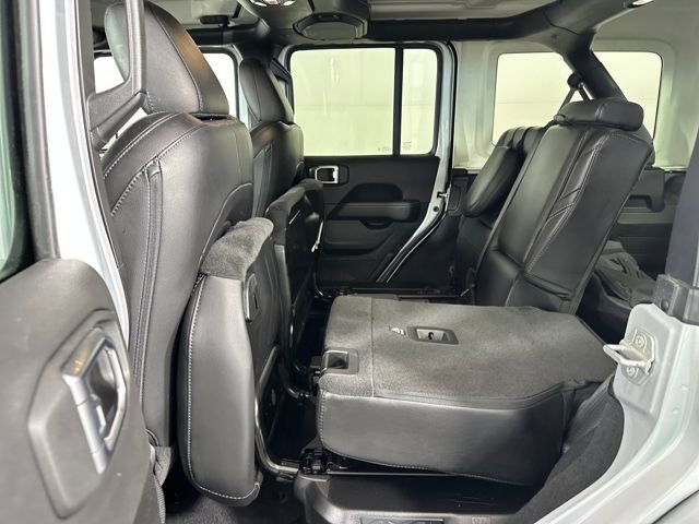 Used 2023 Jeep Wrangler Unlimited Sahara w/ Cold Weather Group image 25