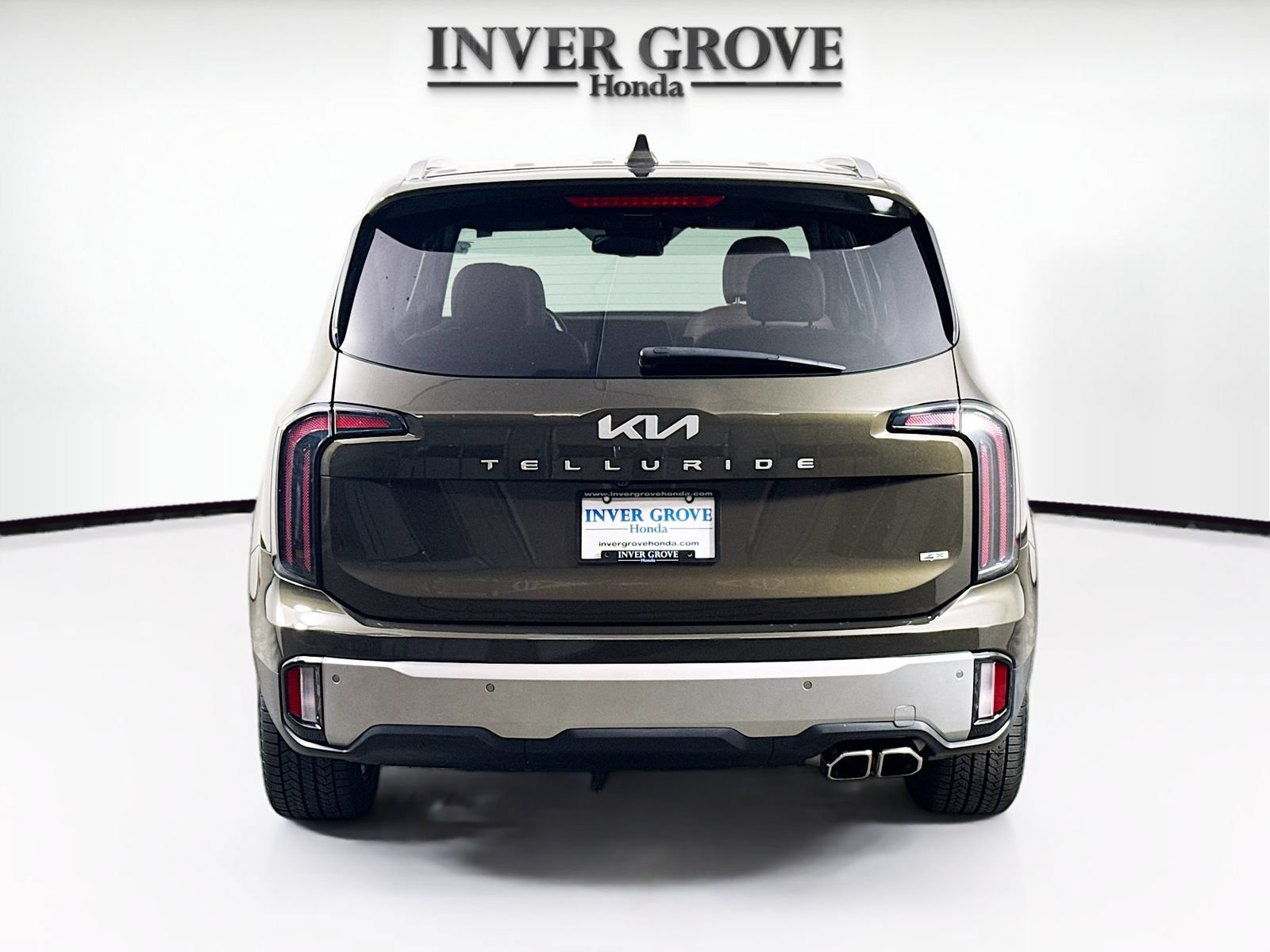 Used 2024 Kia Telluride EX w/ EX Captain's Chair Package AWD/4WD image 6