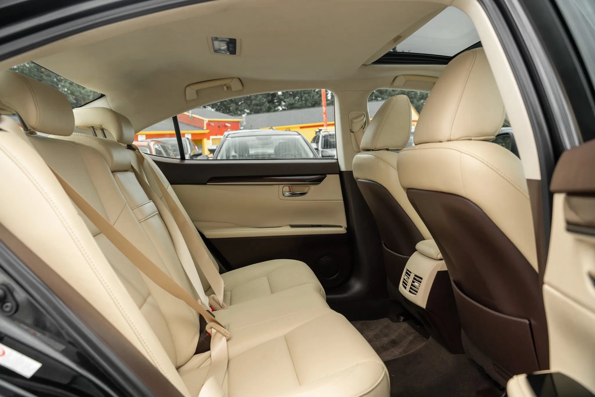 Used 2018 Lexus ES 350 w/ Premier Package FWD image 10