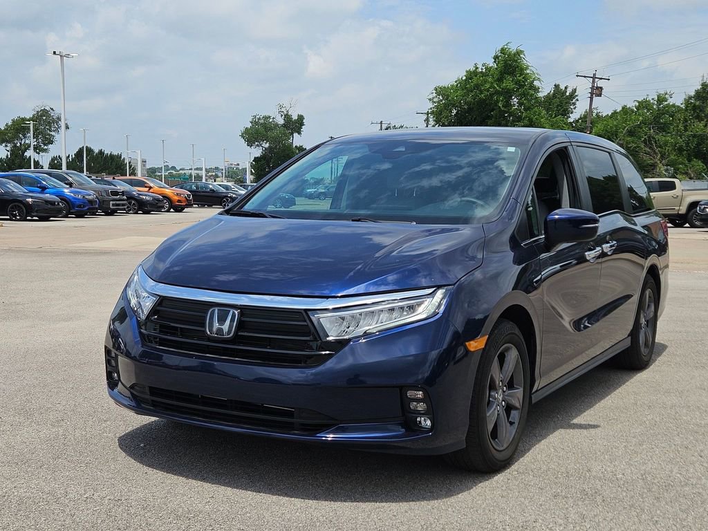 Used 2023 Honda Odyssey EX image 3