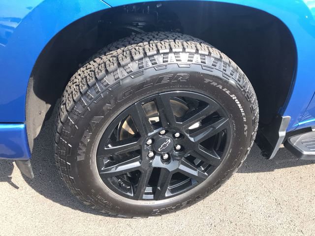 Used 2022 Chevrolet Silverado 1500 Custom AWD/4WD image 10
