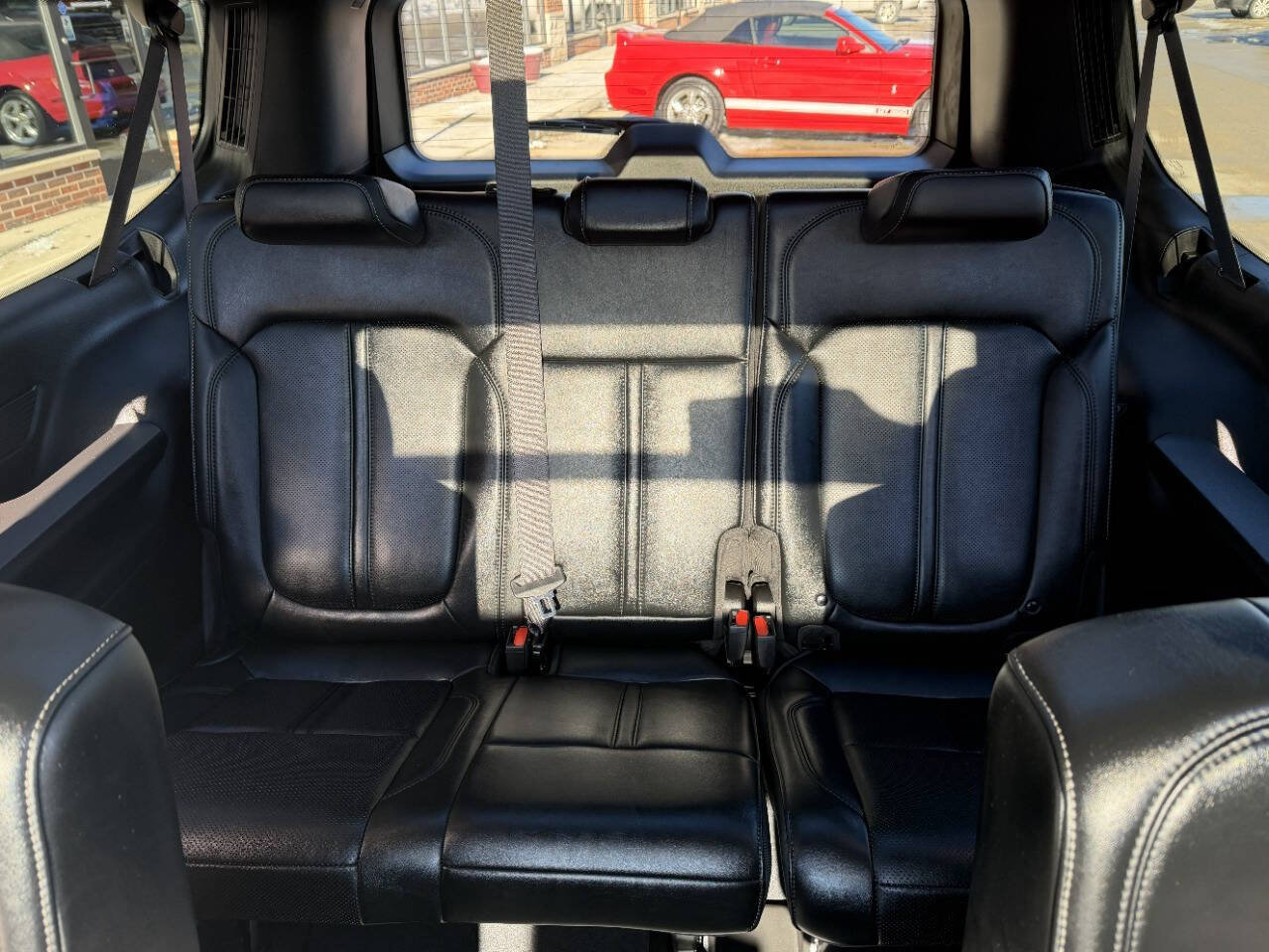 Used 2024 Jeep Wagoneer L Series II w/ Convenience Group I image 35