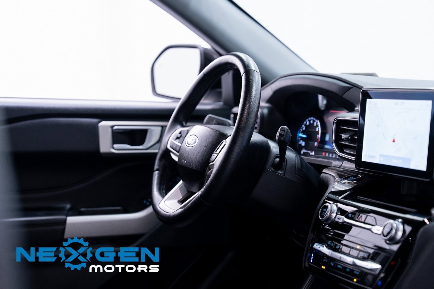 Used 2023 Ford Explorer Limited image 50