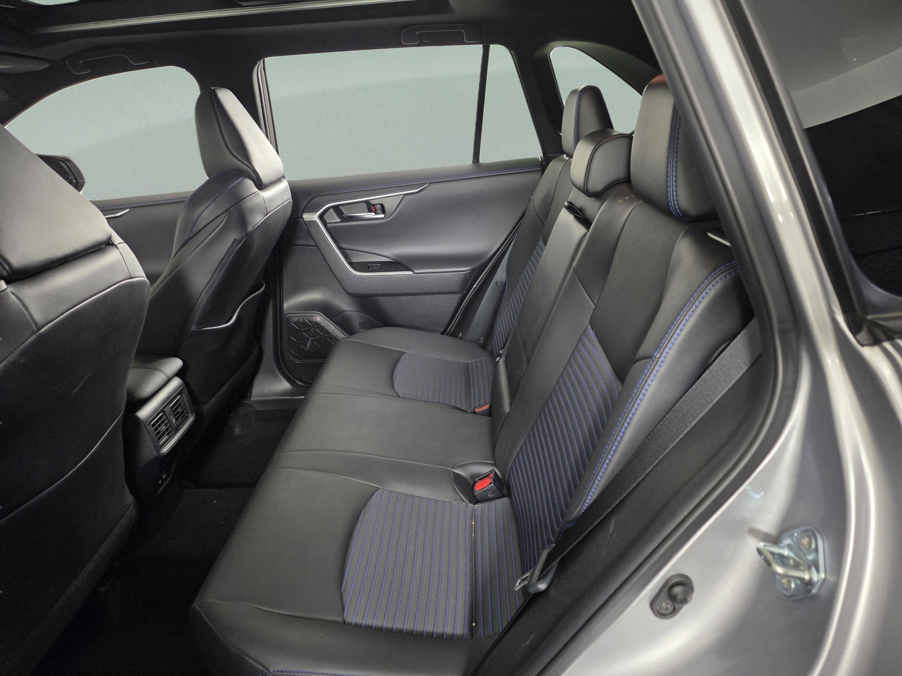 Used 2021 Toyota RAV4 XSE image 17