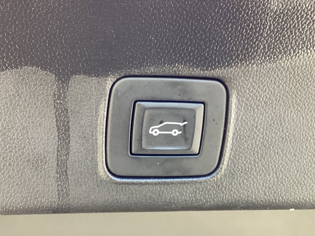 Used 2022 Chevrolet TrailBlazer LT w/ Sun and Liftgate Package AWD/4WD image 36