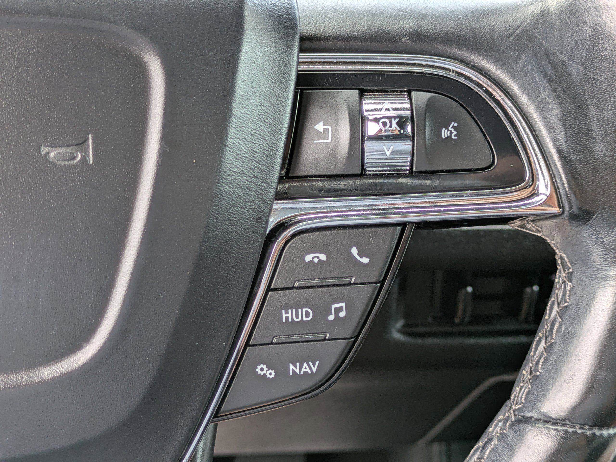 Used 2021 Lincoln Navigator Reserve w/ Luxury Package image 23