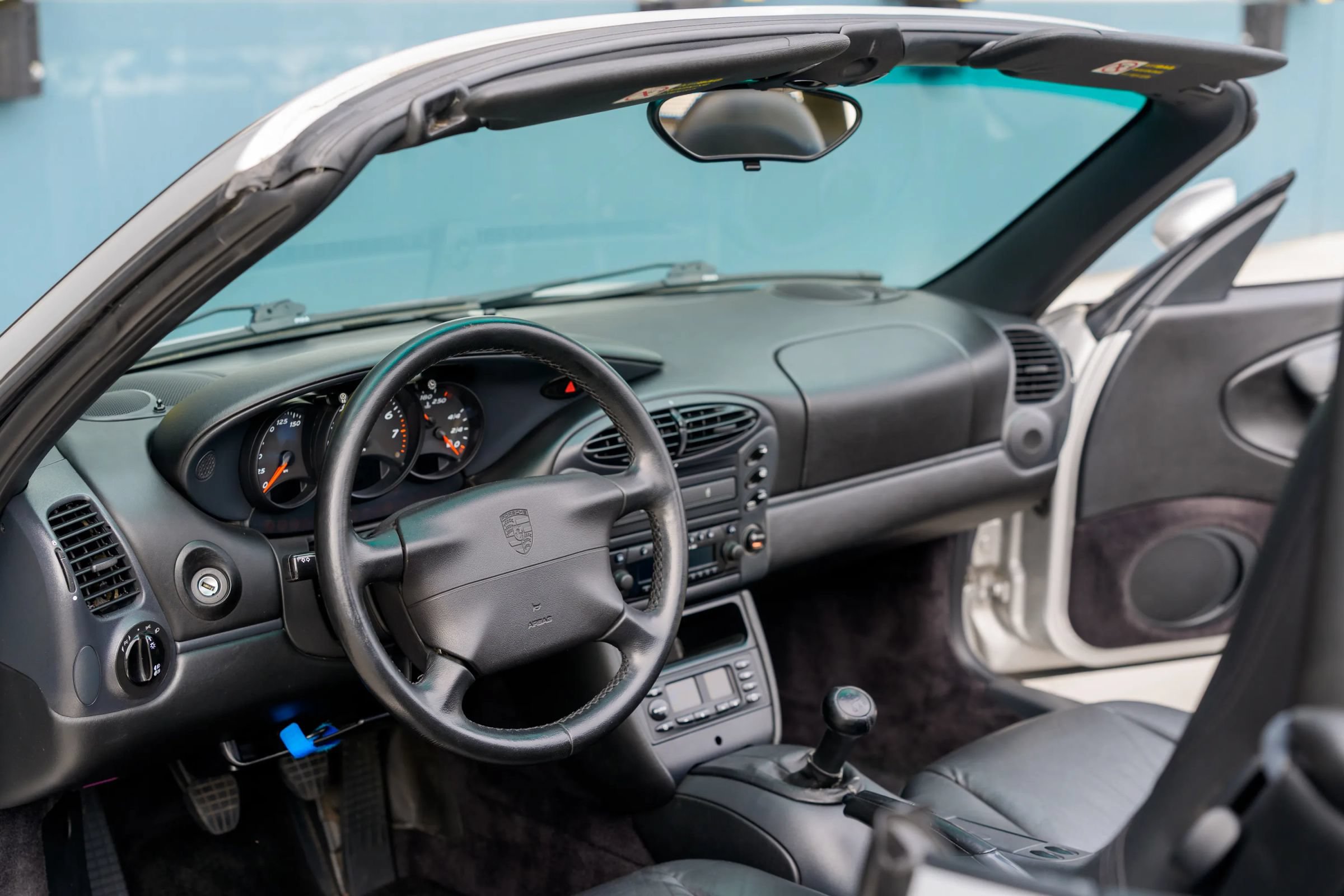 Used 1999 Porsche Boxster RWD image 15