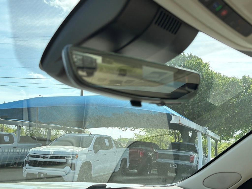 Used 2023 GMC Yukon XL Denali w/ Denali Reserve Package image 32