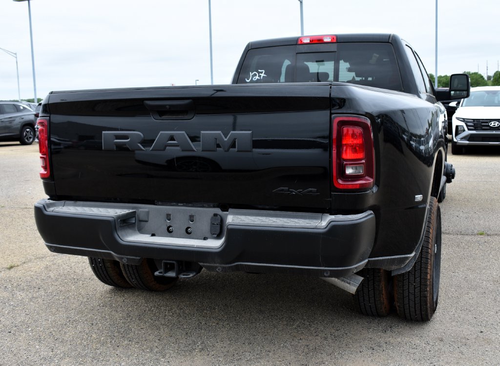 New 2026 RAM 3500 Tradesman AWD/4WD image 13