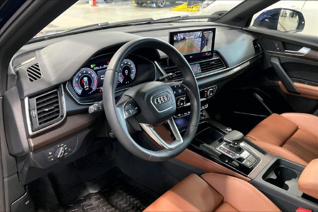 Certified 2024 Audi Q5 2.0T Premium Plus w/ Premium Plus Package AWD/4WD image 14