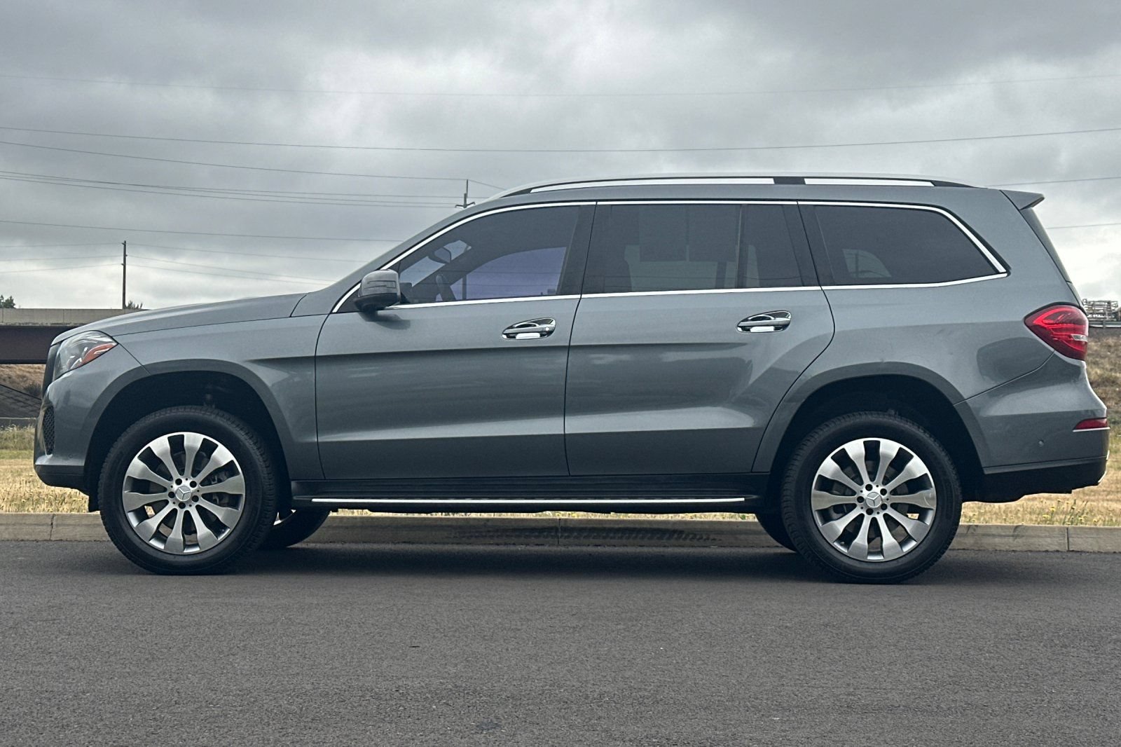 Used 2017 Mercedes-Benz GLS 450 4MATIC image 6