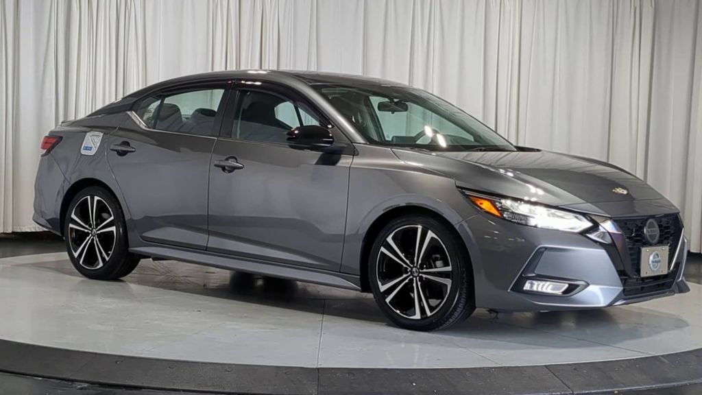 Used 2020 Nissan Sentra SR FWD image 3