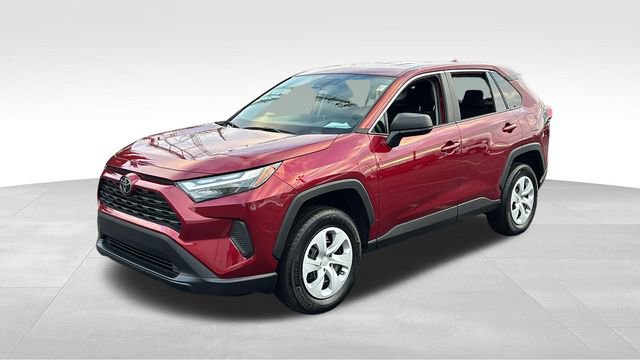 Used 2024 Toyota RAV4 LE image 3