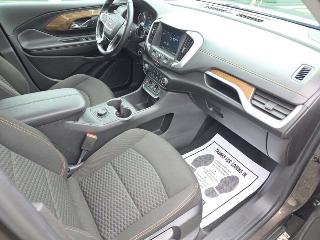 Used 2019 GMC Terrain SLE w/ LPO, Floor Liner Package AWD/4WD image 19
