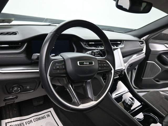 Used 2022 Jeep Grand Cherokee L Altitude image 15