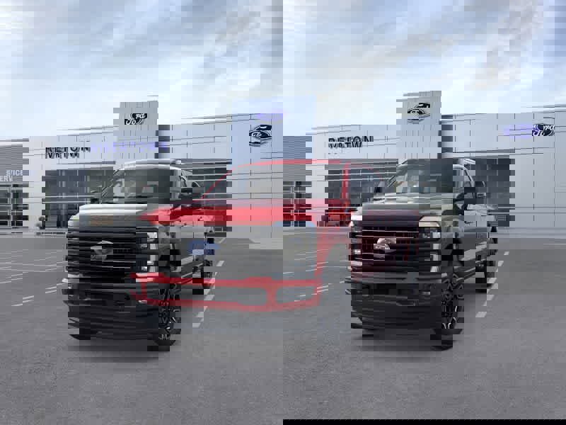 New 2026 Ford F350 Platinum w/ FX4 Off-Road Package image 2