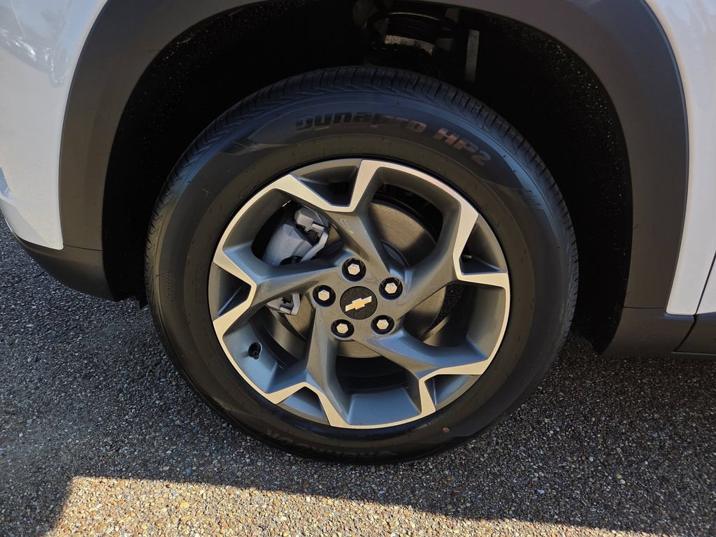 New 2026 Chevrolet Trax LT FWD image 31