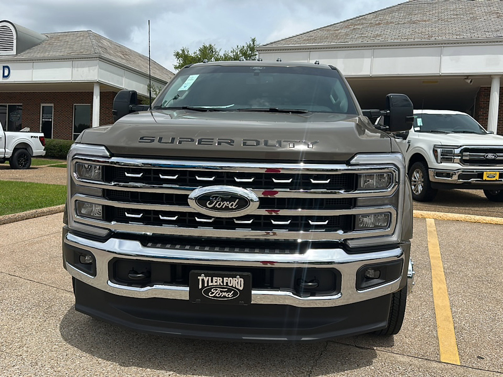 New 2026 Ford F450 Lariat AWD/4WD image 2