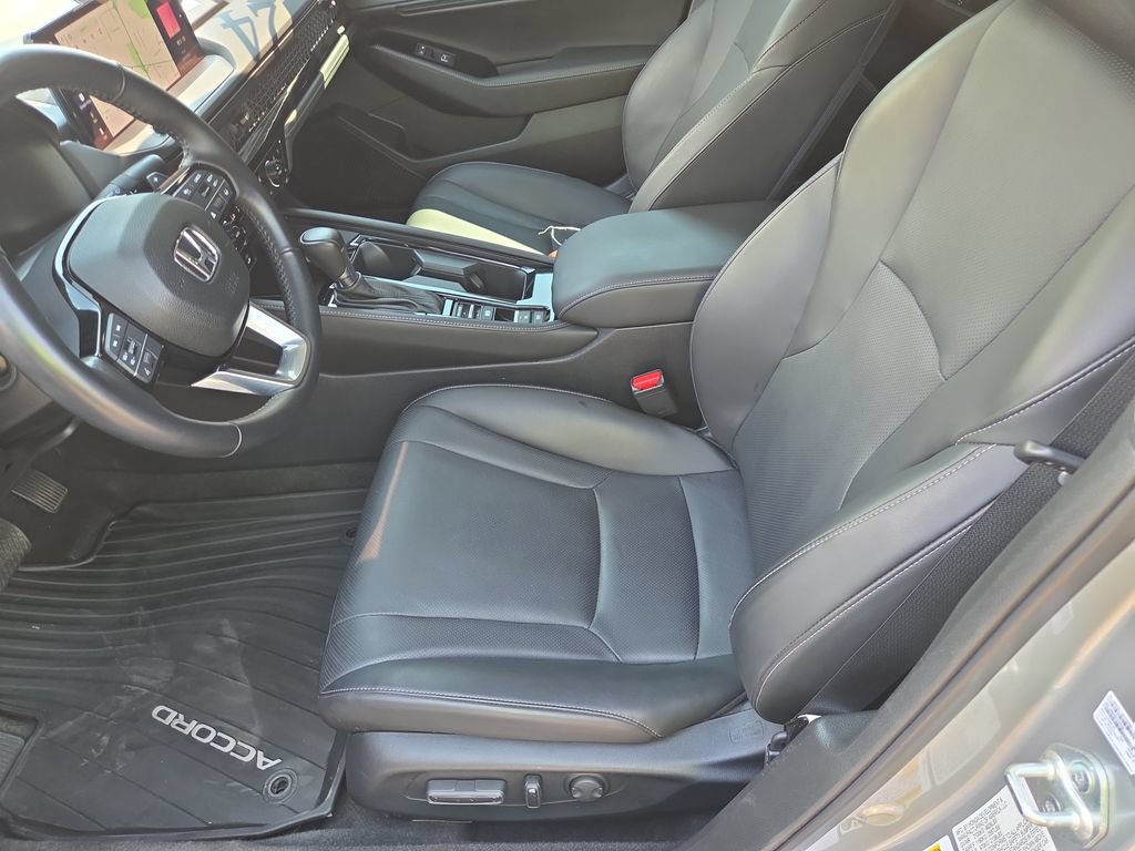 Used 2024 Honda Accord Touring image 10