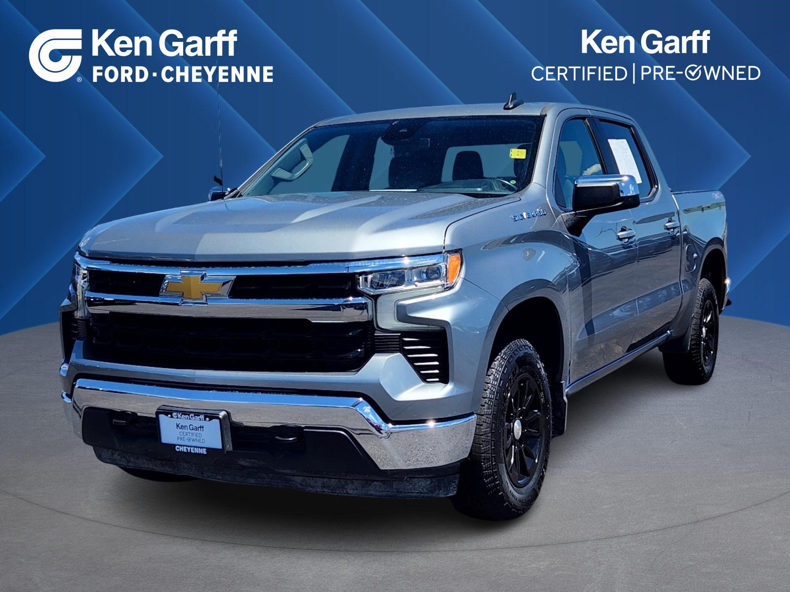 Used 2025 Chevrolet Silverado 1500 LT AWD/4WD image 1