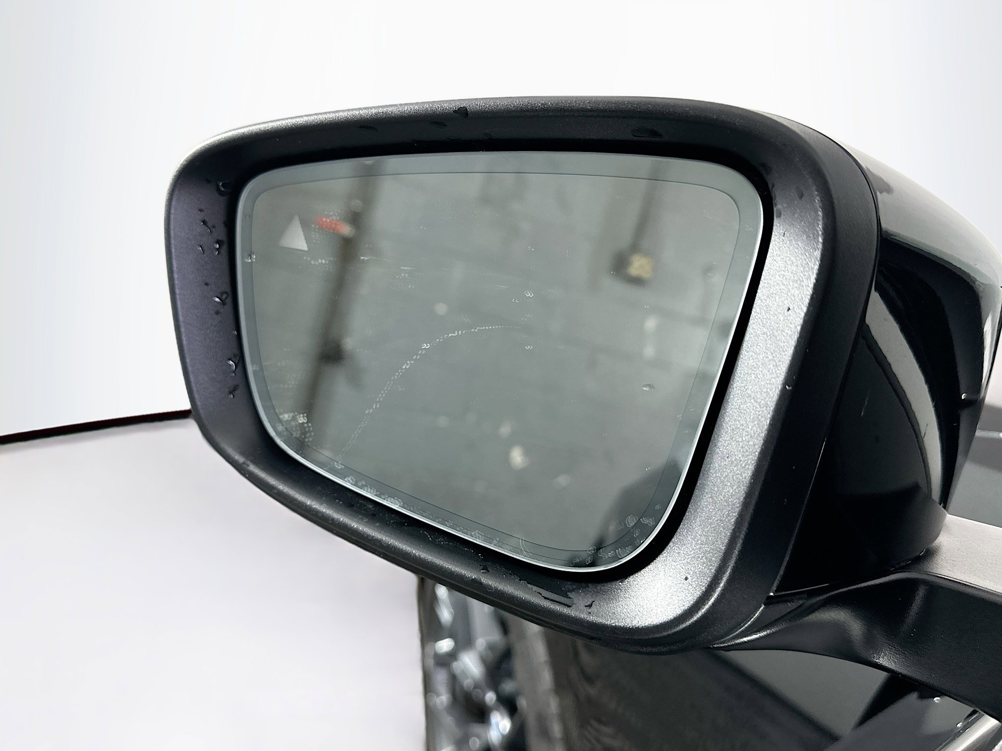 Used 2025 BMW 330i Sedan w/ Convenience Package image 16