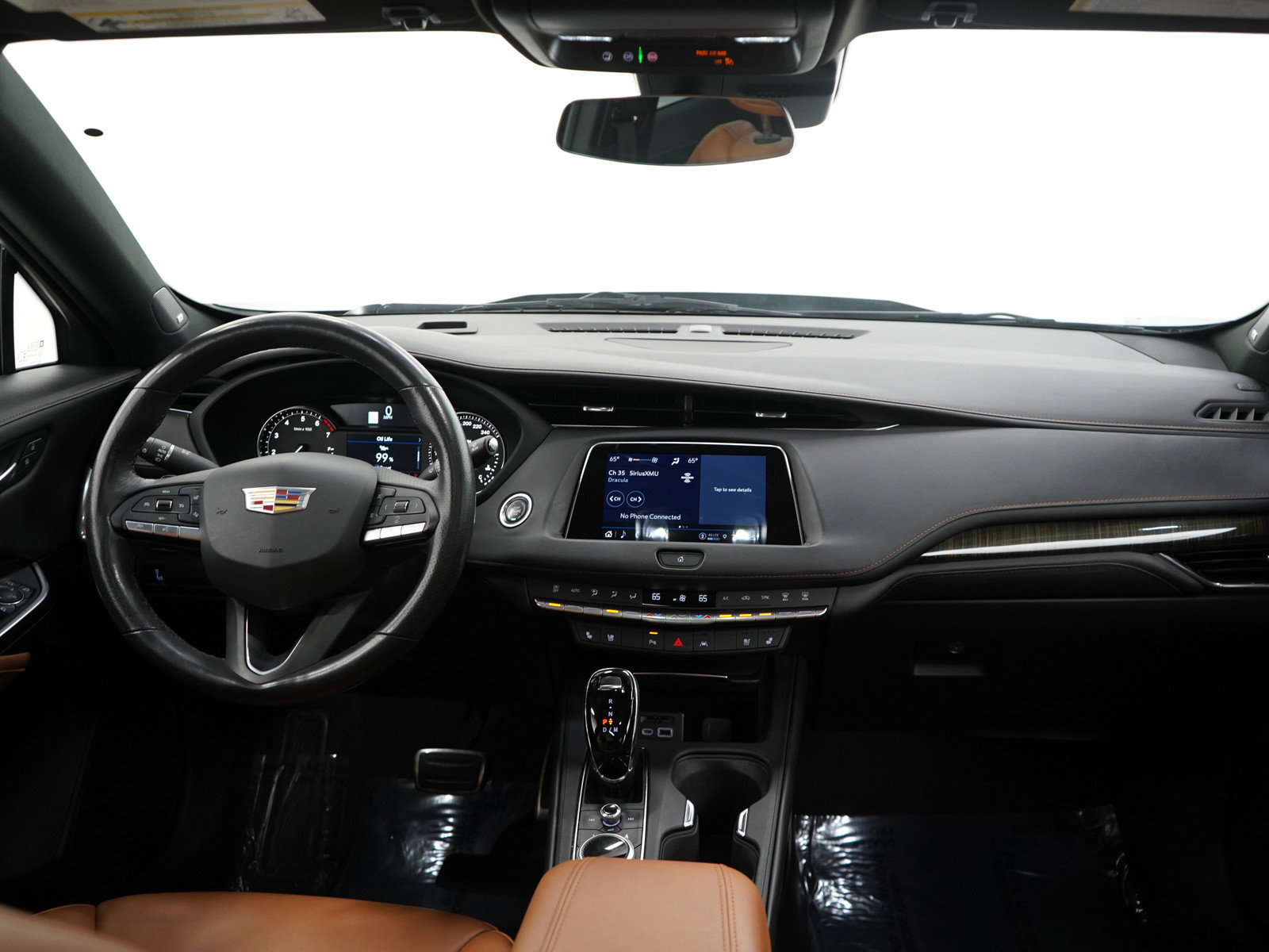 Used 2023 Cadillac XT4 Sport image 13