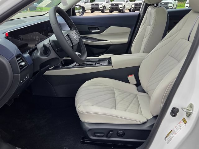 New 2026 Nissan Sentra SL w/ Floor Mat Package FWD image 5