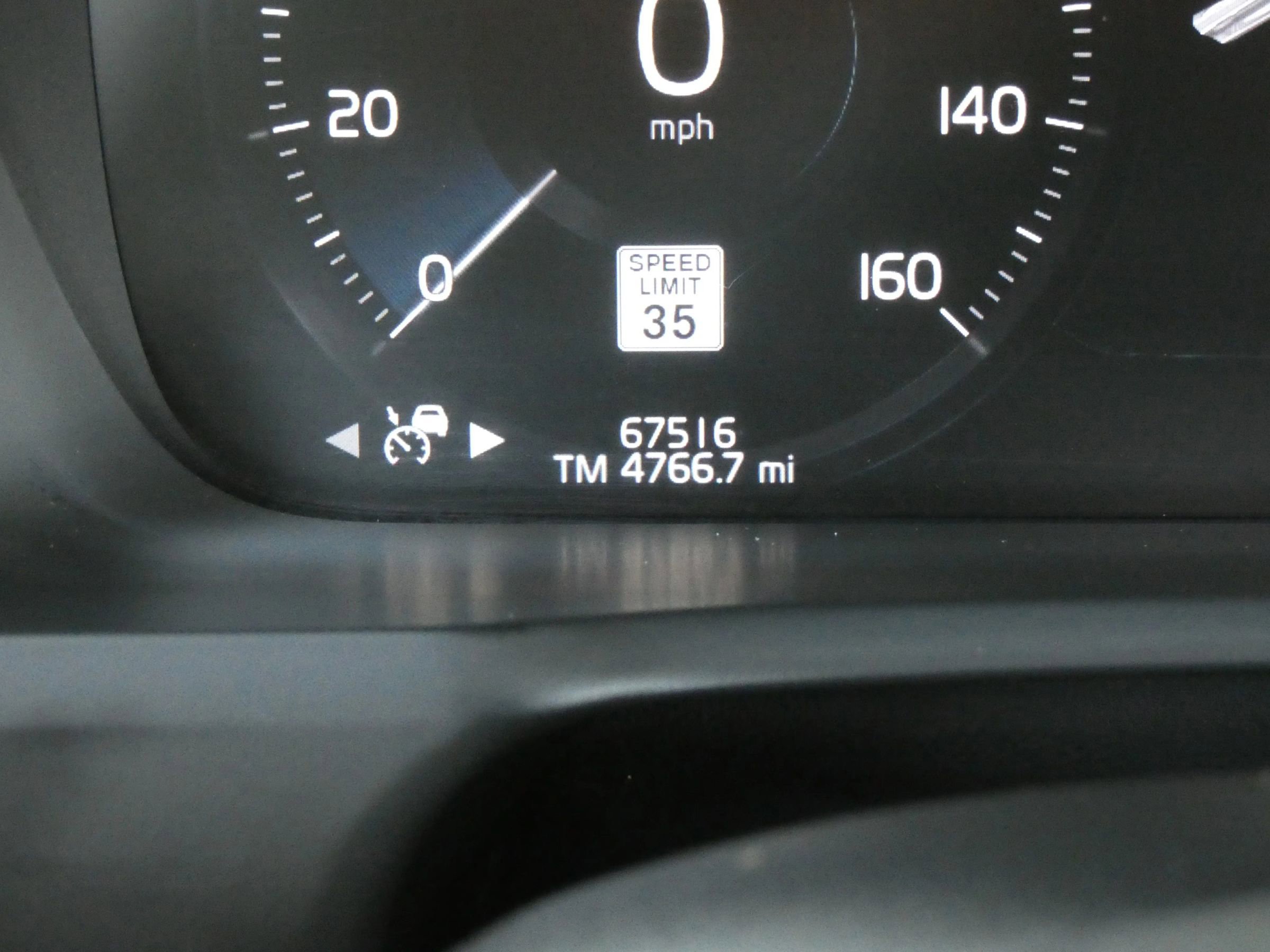 Used 2020 Volvo XC90 T6 Momentum image 63