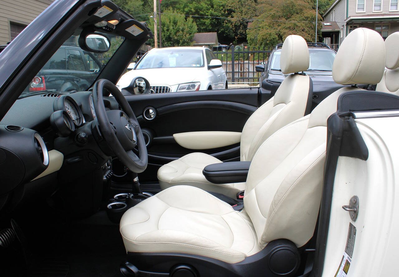 Used 2014 MINI Cooper S FWD image 25