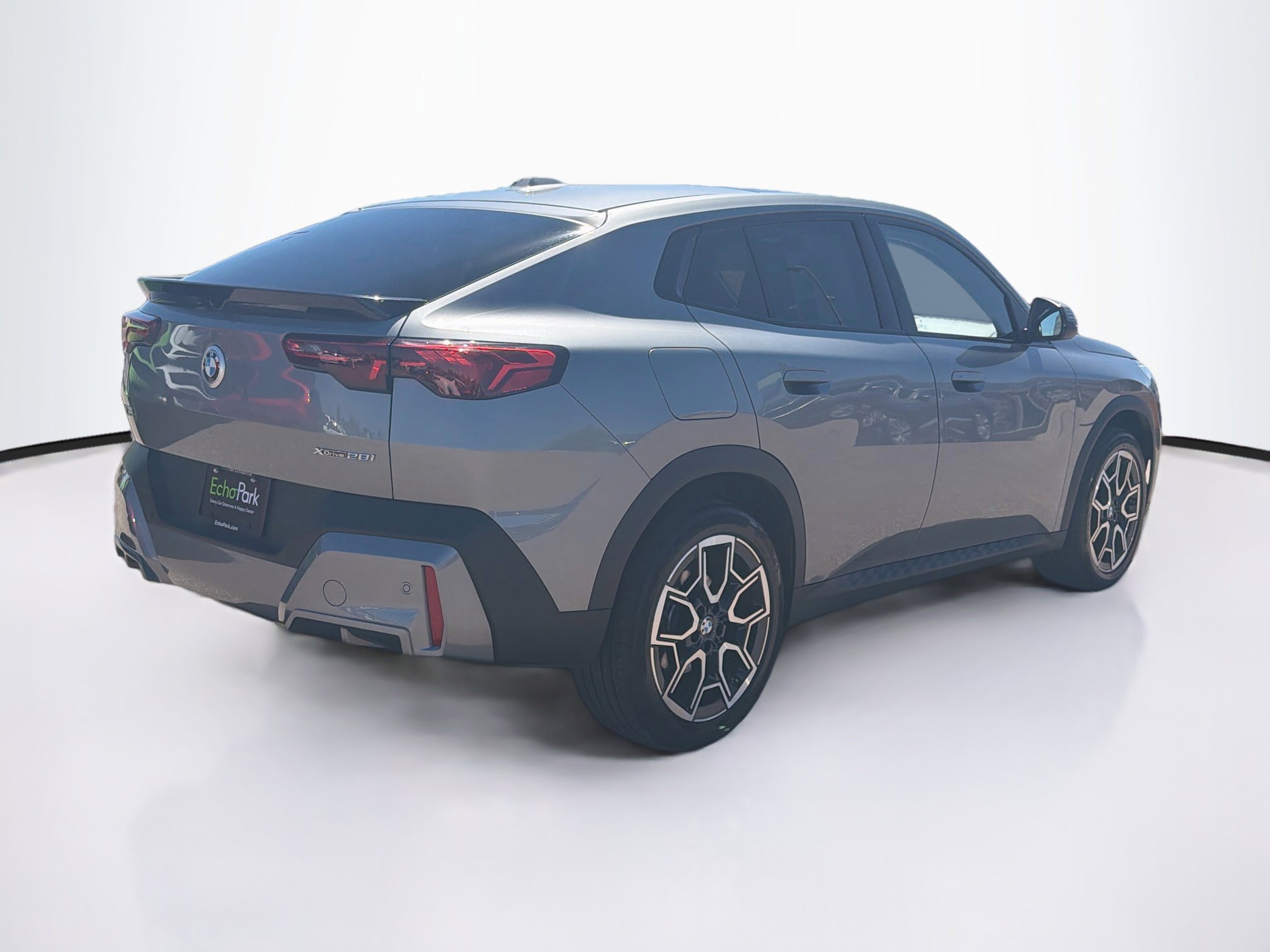 Used 2026 BMW X2 xDrive28i AWD/4WD image 9
