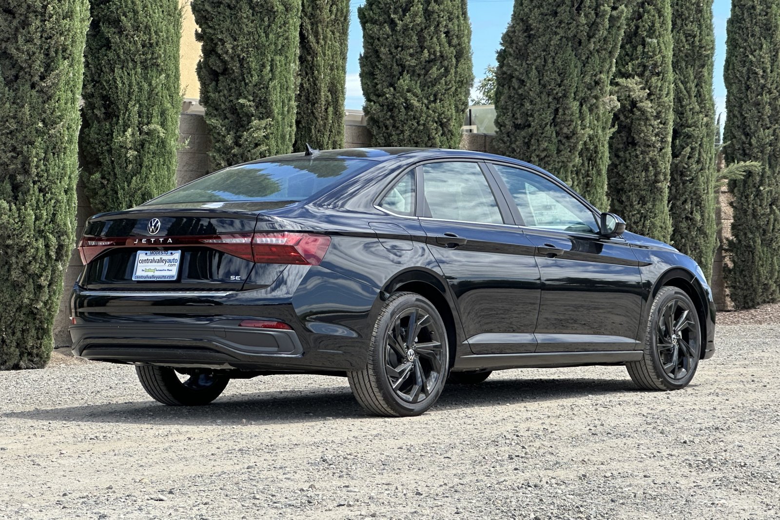 New 2026 Volkswagen Jetta SE FWD image 4