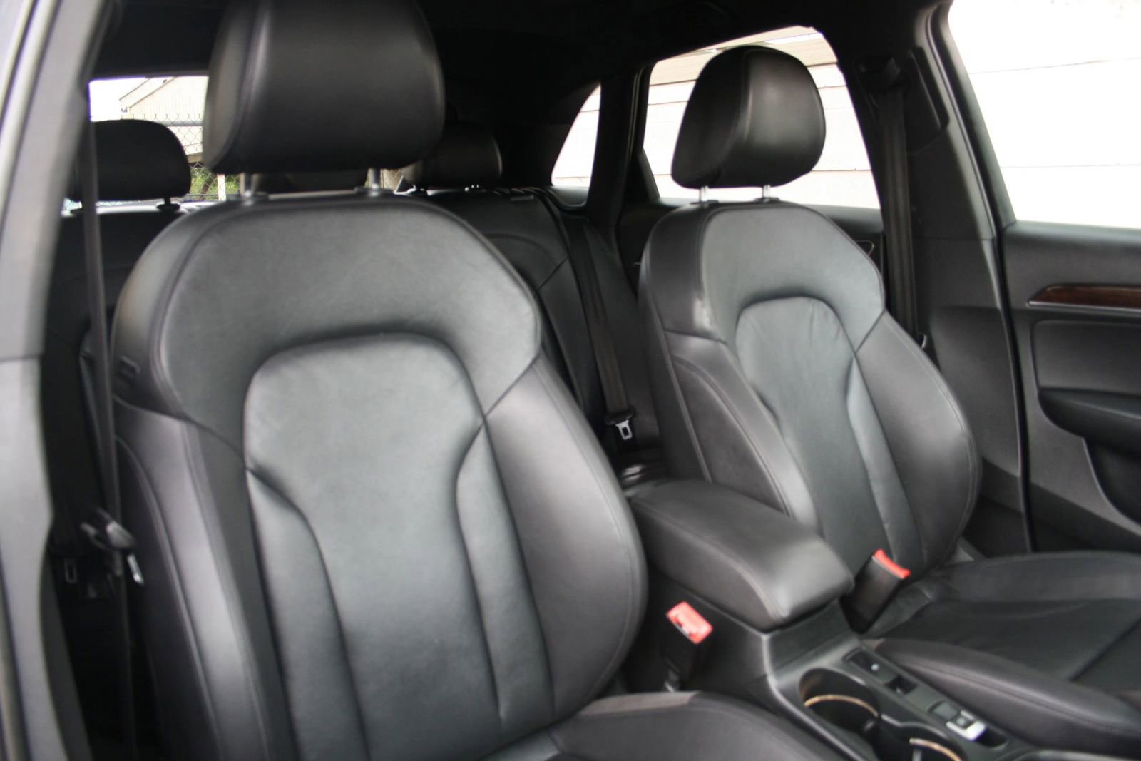 Used 2016 Audi Q3 2.0T Prestige w/ Prestige Package image 9